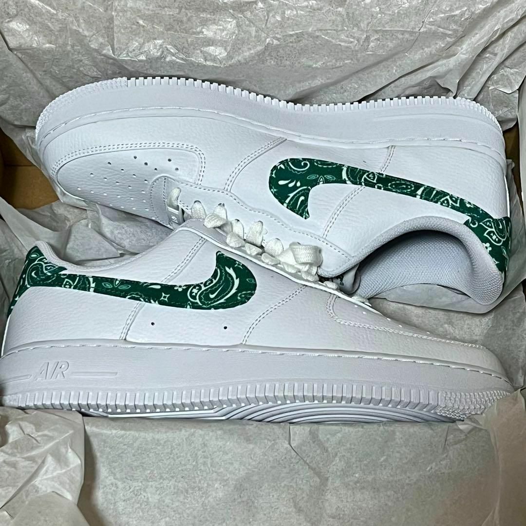 NIKE(ナイキ)の【新品26.5】Air Force 1 Low 07 Green Paisley メンズの靴/シューズ(スニーカー)の商品写真