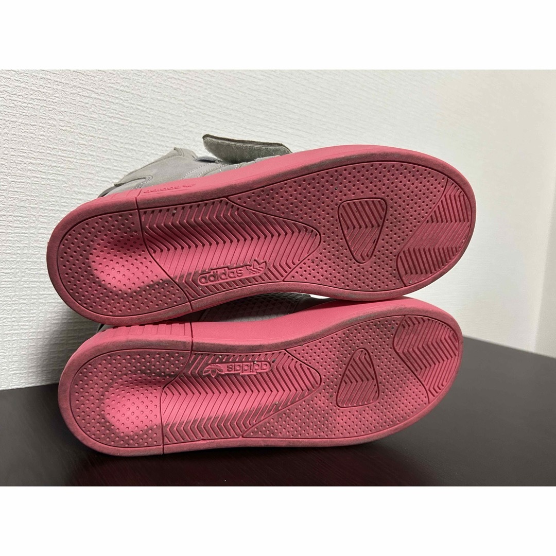 Originals（adidas）(オリジナルス)のadidas Tubular レディースの靴/シューズ(スニーカー)の商品写真