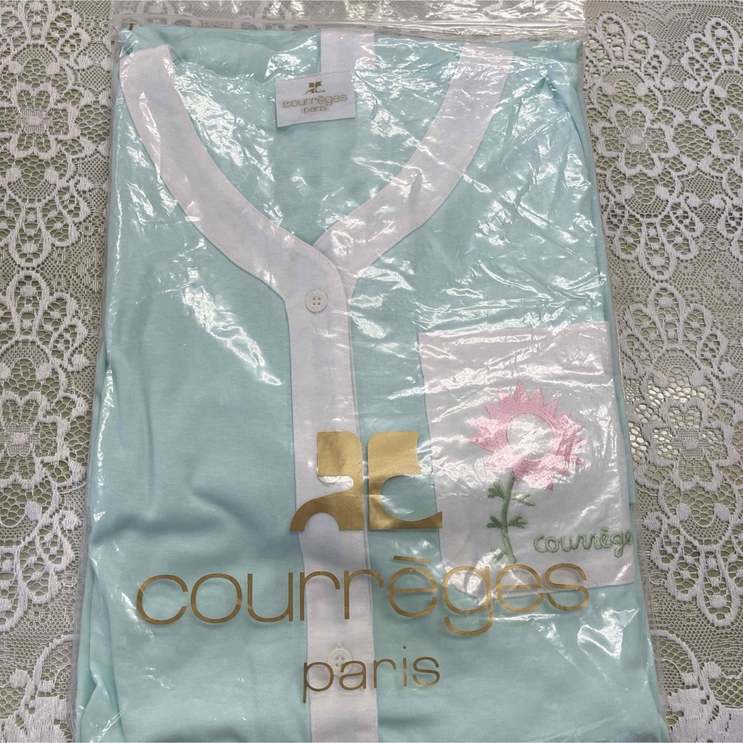 Courreges(クレージュ)のCourrges  レディース パジャマ ネグリジェ ／Mサイズ　新品・未使用 レディースのルームウェア/パジャマ(パジャマ)の商品写真