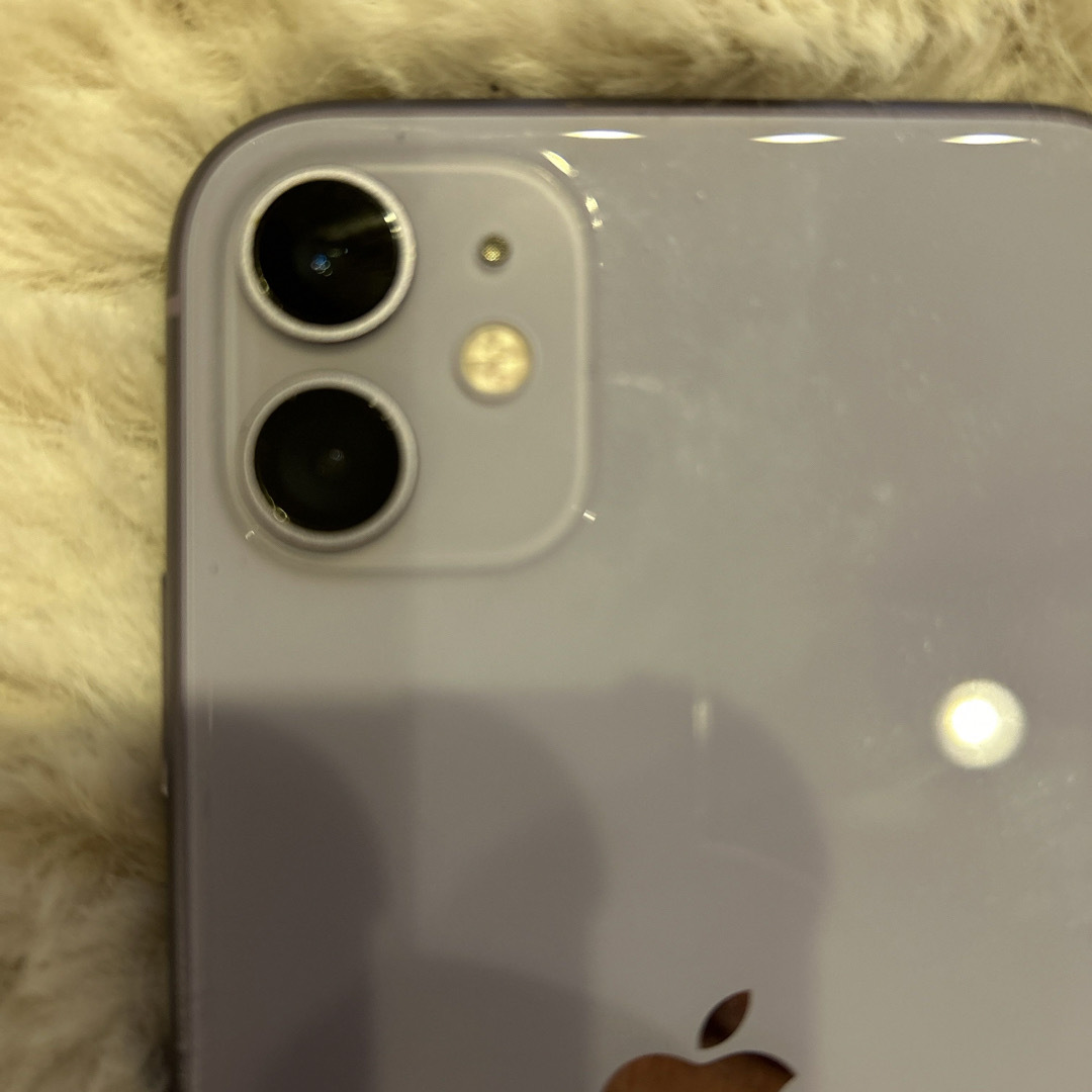 アップル iPhone11 64GB パープル  スマホ/家電/カメラのスマートフォン/携帯電話(スマートフォン本体)の商品写真