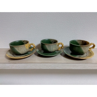 韓国　陶器　陶芸　ティーカップ　ソーサー　コーヒーカップ　カップ　ビンテージ(グラス/カップ)