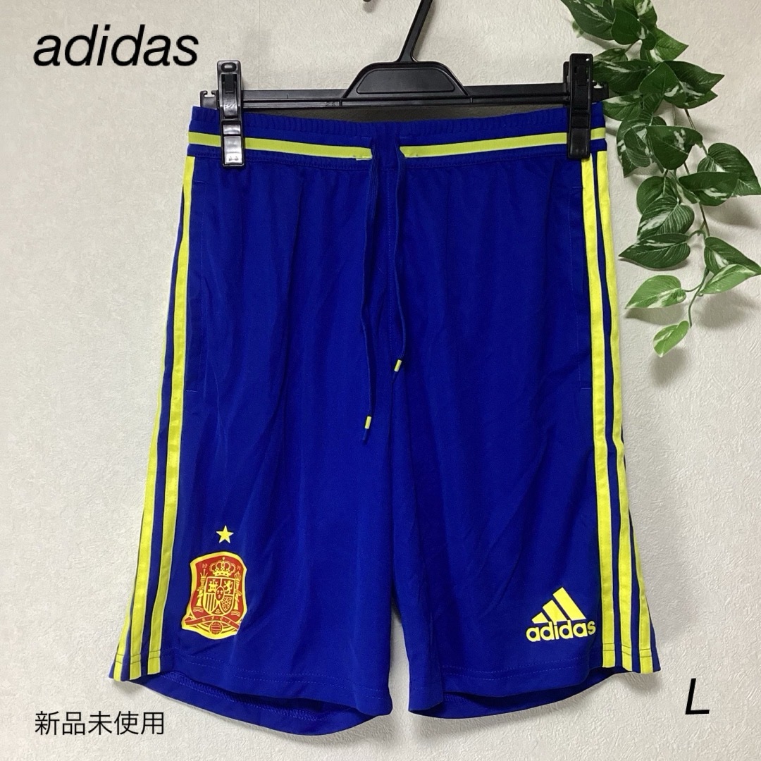 adidas(アディダス)の⭐︎新品未使用⭐︎adidas スペイン代表　ハーフパンツ　ズボン　sizeL スポーツ/アウトドアのサッカー/フットサル(ウェア)の商品写真