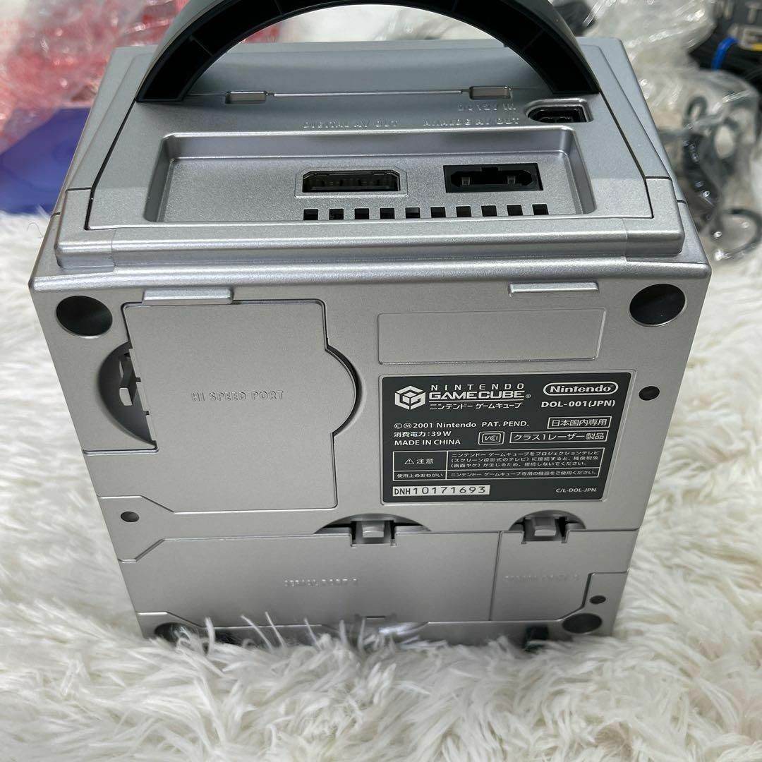 Nintendo GAMECUBE エンジョイプラスパック ゲームキューブ　本体 エンタメ/ホビーのゲームソフト/ゲーム機本体(家庭用ゲーム機本体)の商品写真