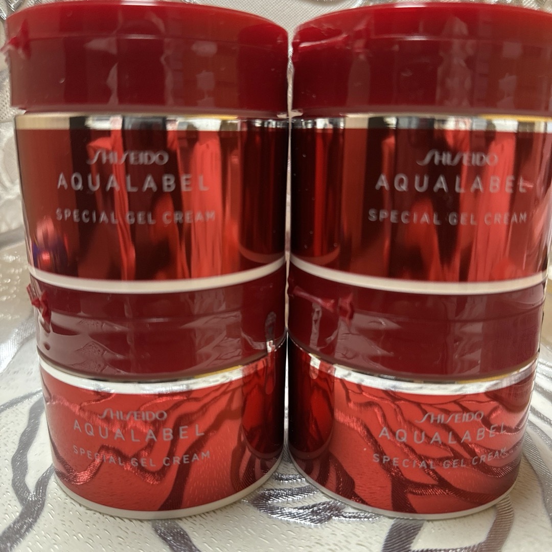 AQUALABEL(アクアレーベル)のアクアレーベル スペシャルジェルクリーム  90g 4個セット コスメ/美容のスキンケア/基礎化粧品(オールインワン化粧品)の商品写真