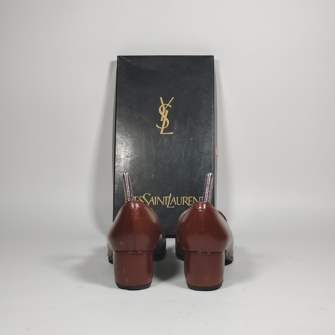 Yves Saint Laurent(イヴサンローラン)の【美品】イヴサンローラン ロゴメタルプレート ハラコ×スムース レザーパンプス レディースの靴/シューズ(ハイヒール/パンプス)の商品写真