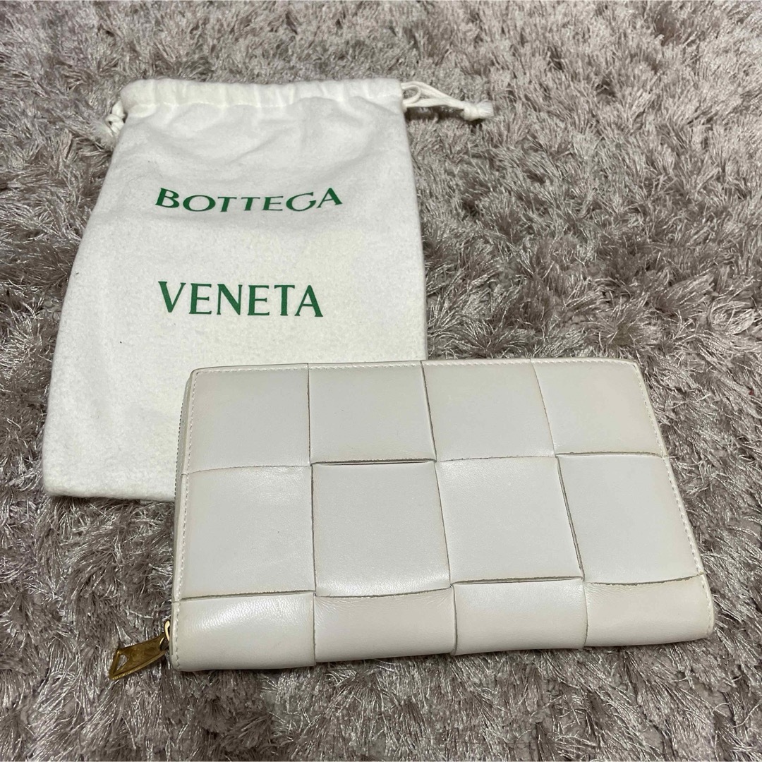 Bottega Veneta(ボッテガヴェネタ)のボッテガ　財布　長財布　ホワイト　白 メンズのファッション小物(長財布)の商品写真