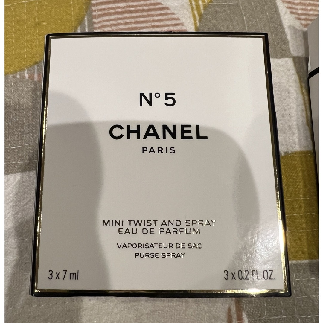 CHANEL(シャネル)のCHANEL シャネル N°5 オードゥ パルファム ミニ ツィスト＆スプレイ コスメ/美容の香水(その他)の商品写真