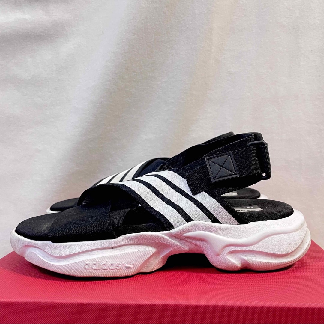 adidas(アディダス)のアディダス adidas Magmur サンダル レディース 23.5cm レディースの靴/シューズ(サンダル)の商品写真