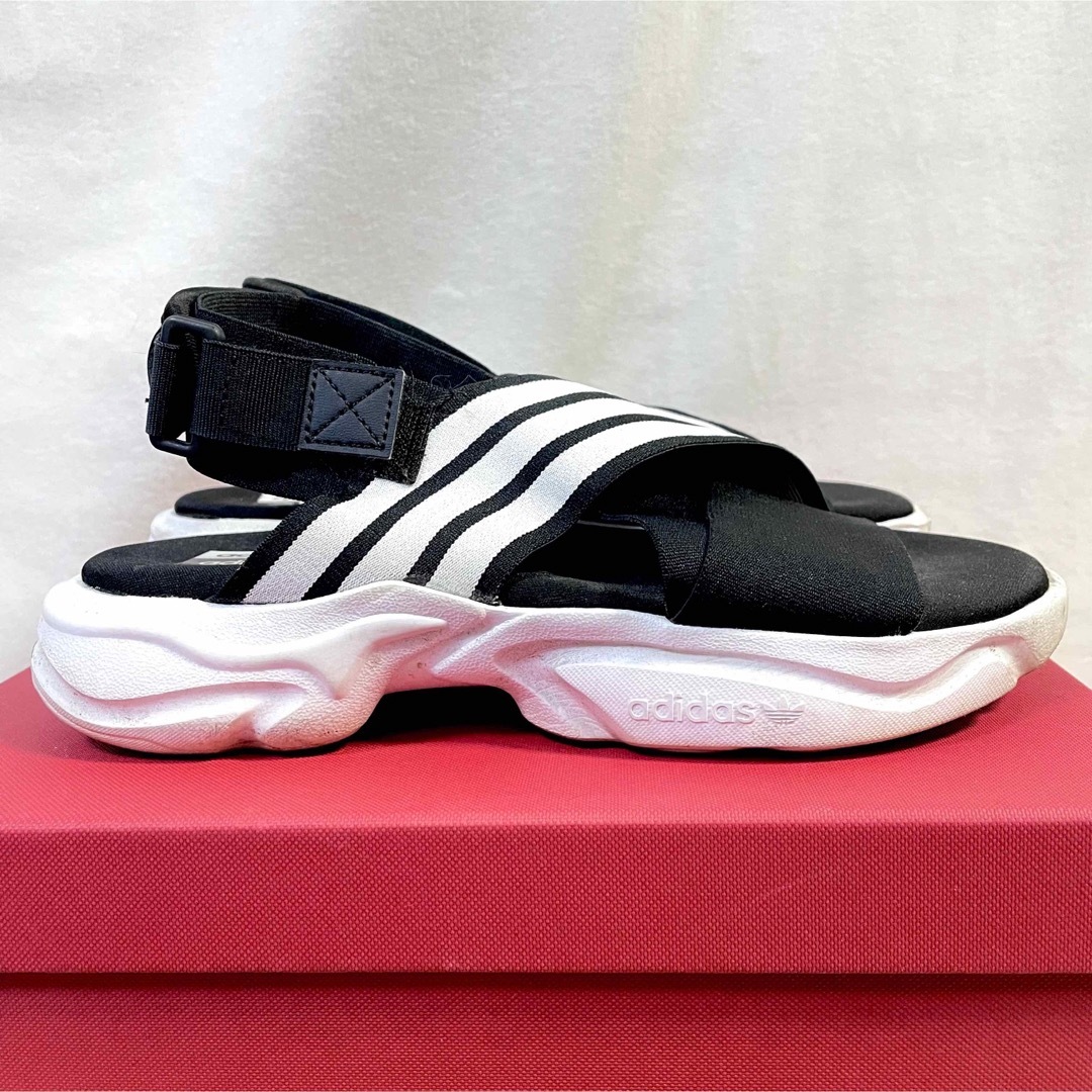 adidas(アディダス)のアディダス adidas Magmur サンダル レディース 23.5cm レディースの靴/シューズ(サンダル)の商品写真