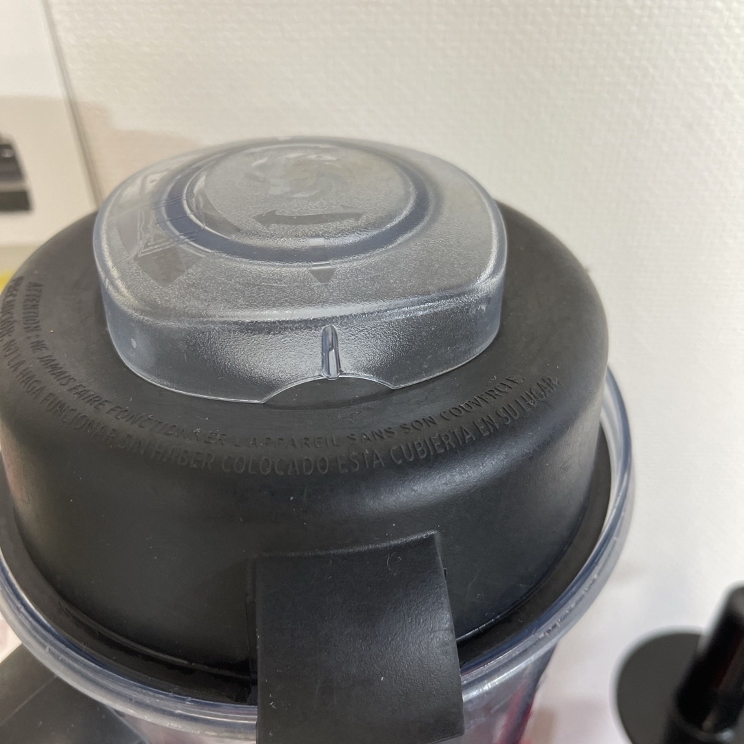 Vitamix(バイタミックス)のvitamix フェラーリレッド　2000ML スマホ/家電/カメラの調理家電(ジューサー/ミキサー)の商品写真