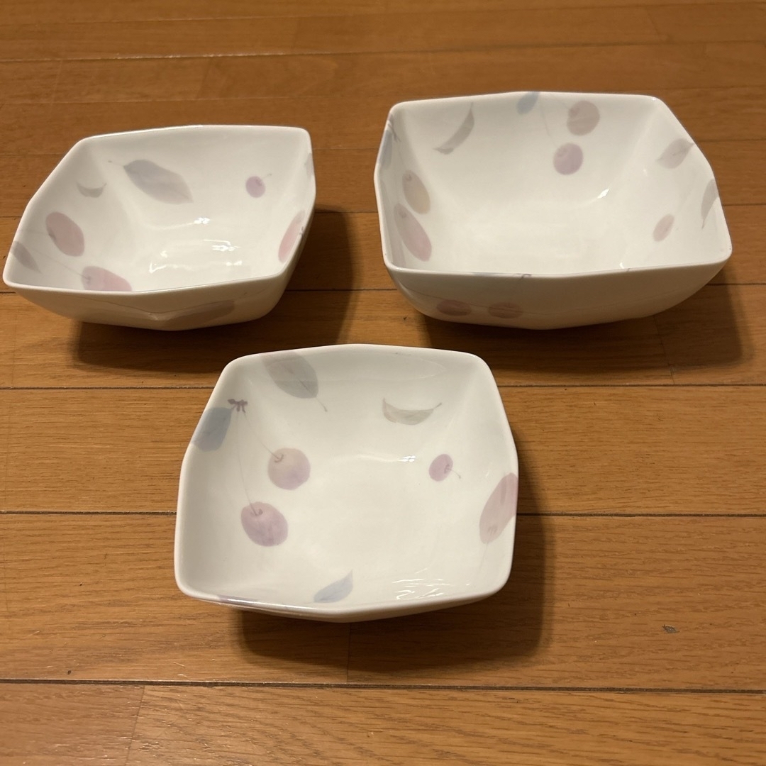 たち吉 - たち吉 三つ組鉢 さくらんぼ柄の通販 by メイプル's たち吉 - たち吉 三つ組鉢 さくらんぼ柄の通販 by メイプル's