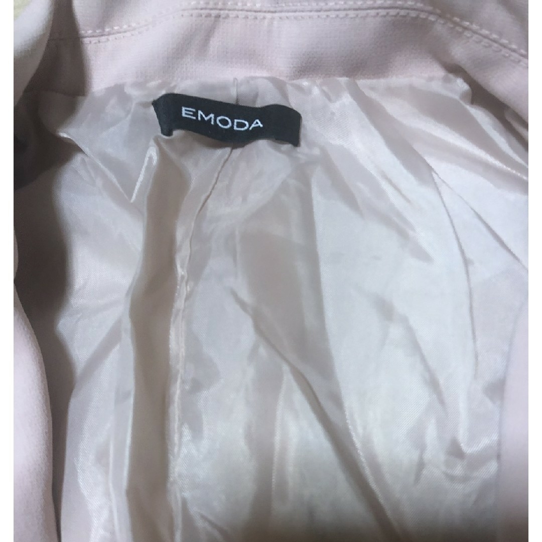 EMODA(エモダ)の新品　エモダ　EMODA テーラードジャケット ビッグジャケット　ピンク色　大き レディースのジャケット/アウター(テーラードジャケット)の商品写真