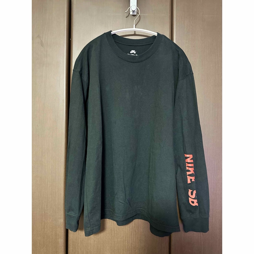 NIKE(ナイキ)のナイキSB ロンT XL メンズのトップス(Tシャツ/カットソー(七分/長袖))の商品写真