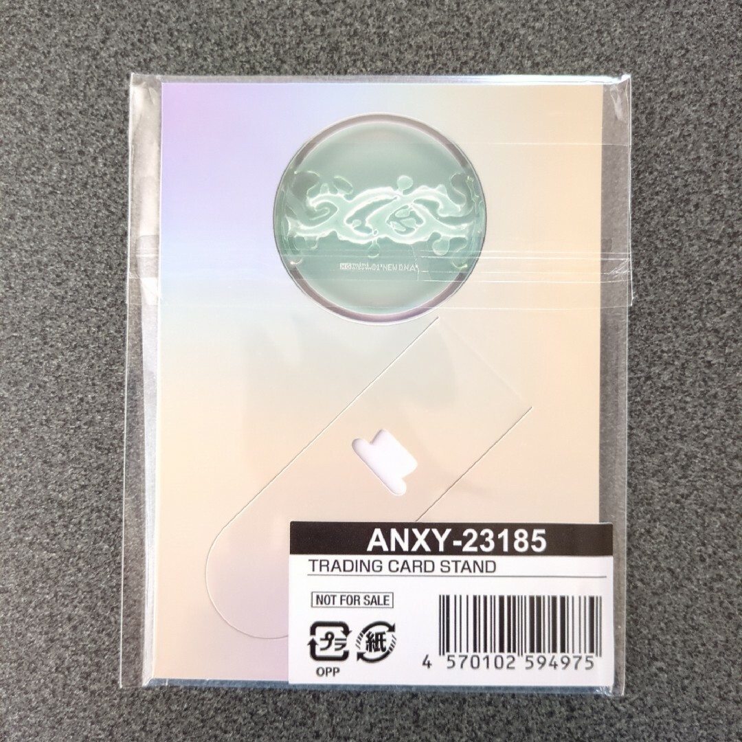xg(エックスジー)のXG CD NEW DNA G盤 新品 未開封 初回生産限定盤 エンタメ/ホビーのCD(K-POP/アジア)の商品写真