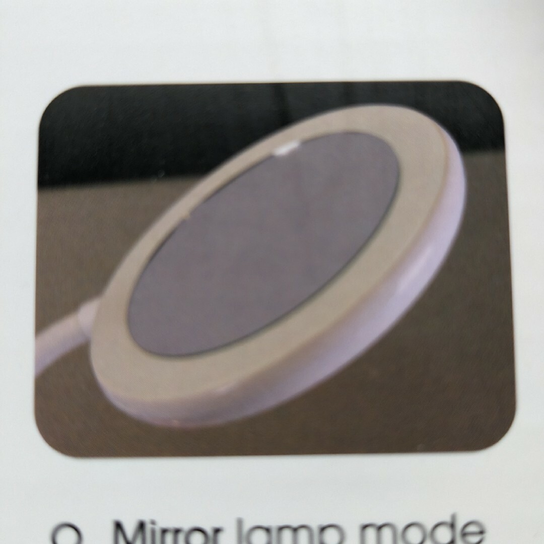 【新品未使用】LED & Makeup Mirror　スマホ充電器付き レディースのファッション小物(ミラー)の商品写真