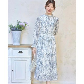 トッコクローゼット(TOCCO closet)のtoccoトワルドジュイりぼん付きサイドフリル装飾クラシカルアートプリーツワンピ(ロングワンピース/マキシワンピース)