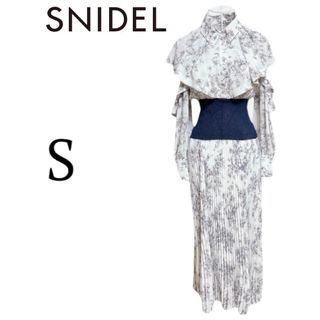 スナイデル(SNIDEL)の【 お取り置き 5/27 】SNIDEL ウエストリブシャツワンピース(ロングワンピース/マキシワンピース)