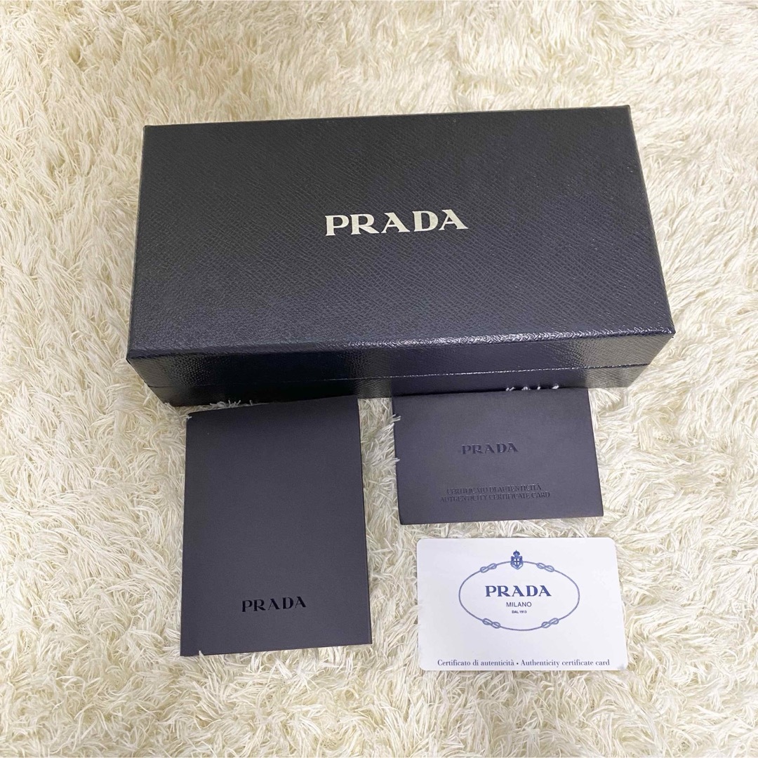 PRADA(プラダ)の箱付き✨PRADA プラダ リボン サフィアーノ パスケース 長財布 レディースのファッション小物(財布)の商品写真