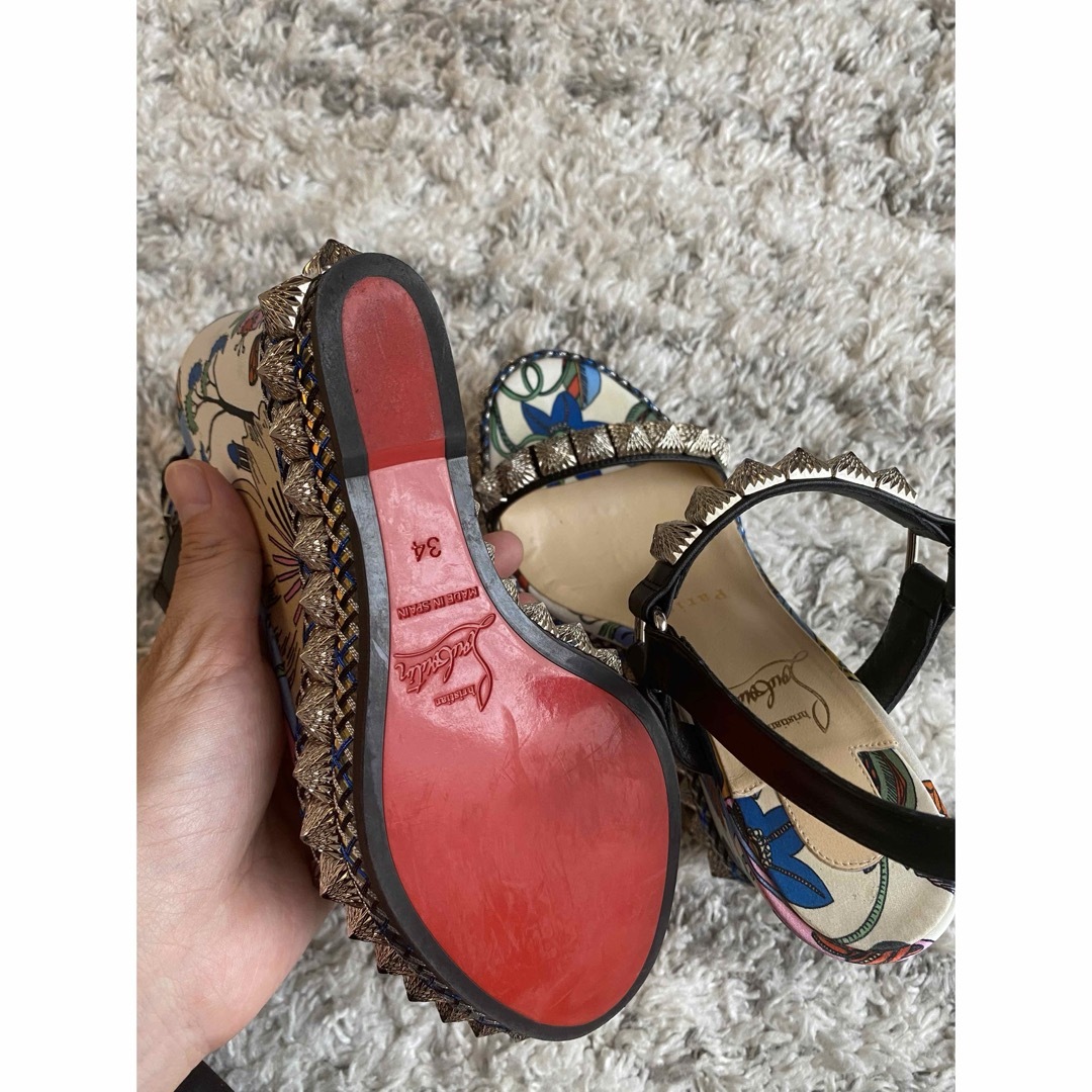 Christian Louboutin(クリスチャンルブタン)のルブタン　サンダル　ボタニカル　ピラクロウ　カタクロウ　34 (35) レディースの靴/シューズ(サンダル)の商品写真