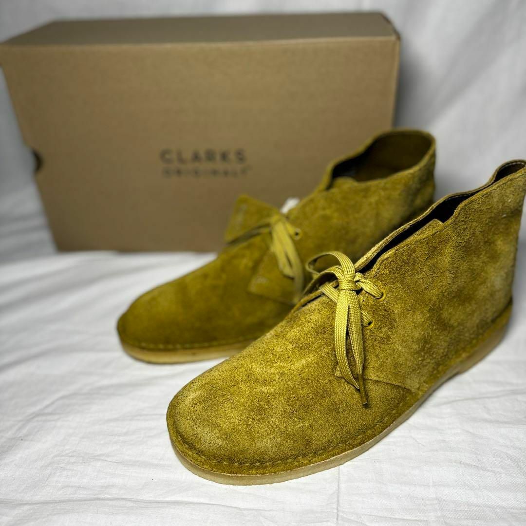 Clarks(クラークス)のクラークス オリジナルズ デザートブーツ UK10 Mid Green メンズの靴/シューズ(ブーツ)の商品写真