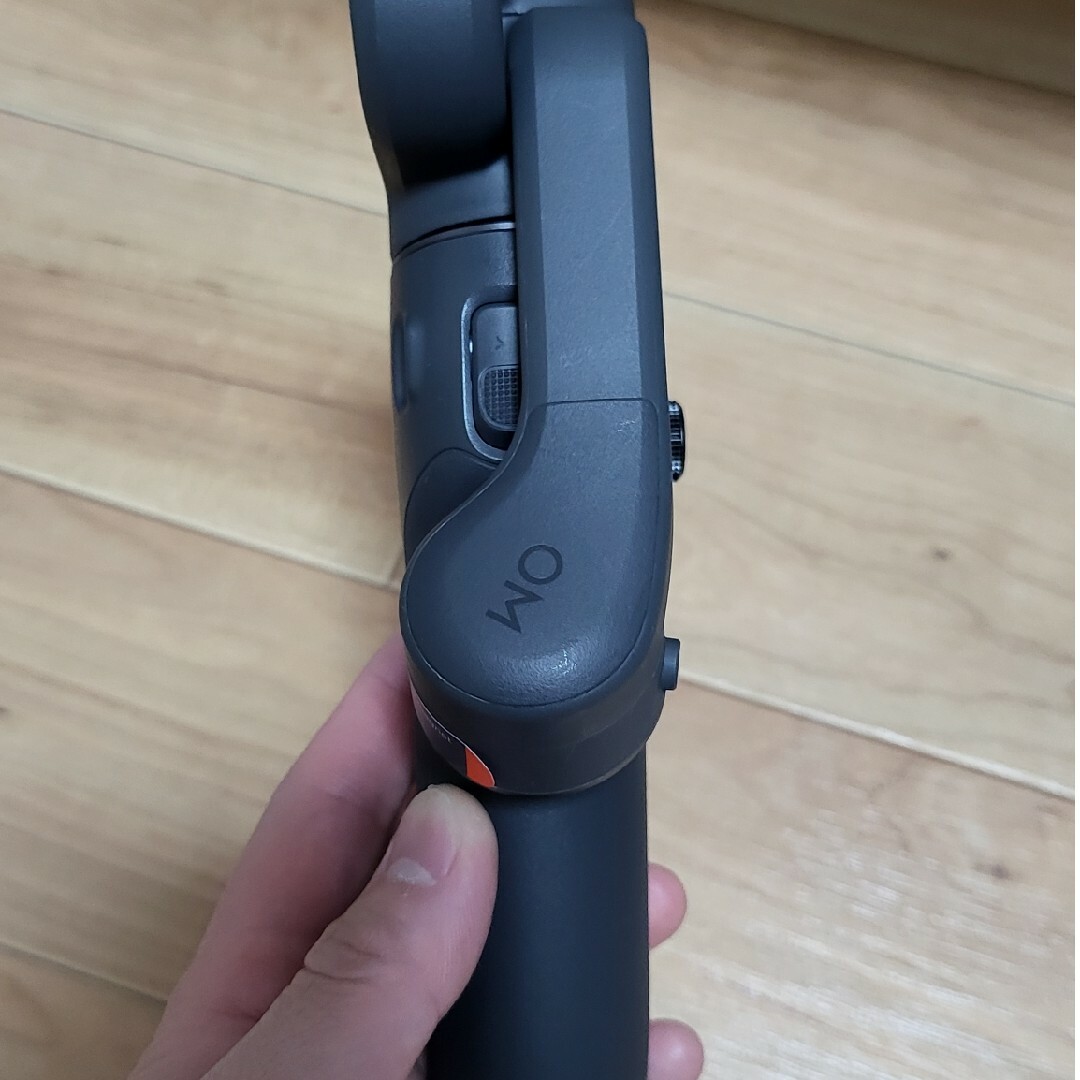 Inspire（DJI）(インスパイア)のDJI Osmo Mobile 6 M06001 スマホ/家電/カメラのスマホアクセサリー(自撮り棒)の商品写真