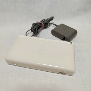 ニンテンドウ(任天堂)のNINTENDO DS Lite　ホワイト(携帯用ゲーム機本体)
