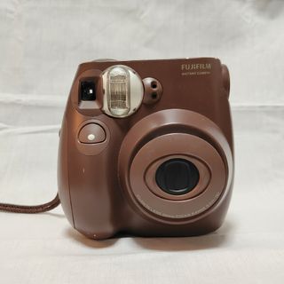 フジフイルム(富士フイルム)のFUJIFILM　instax mini 7S　チョコ(フィルムカメラ)