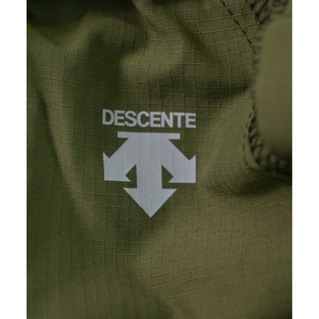 DESCENTE(デサント)のDESCENTE デサント ショートパンツ S カーキ 【古着】【中古】 メンズのパンツ(ショートパンツ)の商品写真