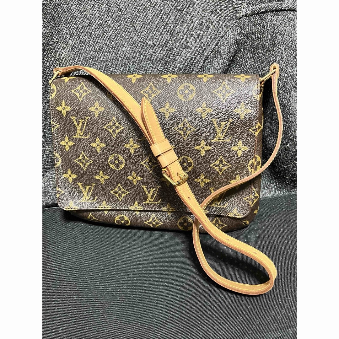 LOUIS VUITTON(ルイヴィトン)の廃盤美品！LOUIS VUITTON  ミュゼットタンゴ   ショルダーバッグ レディースのバッグ(ショルダーバッグ)の商品写真