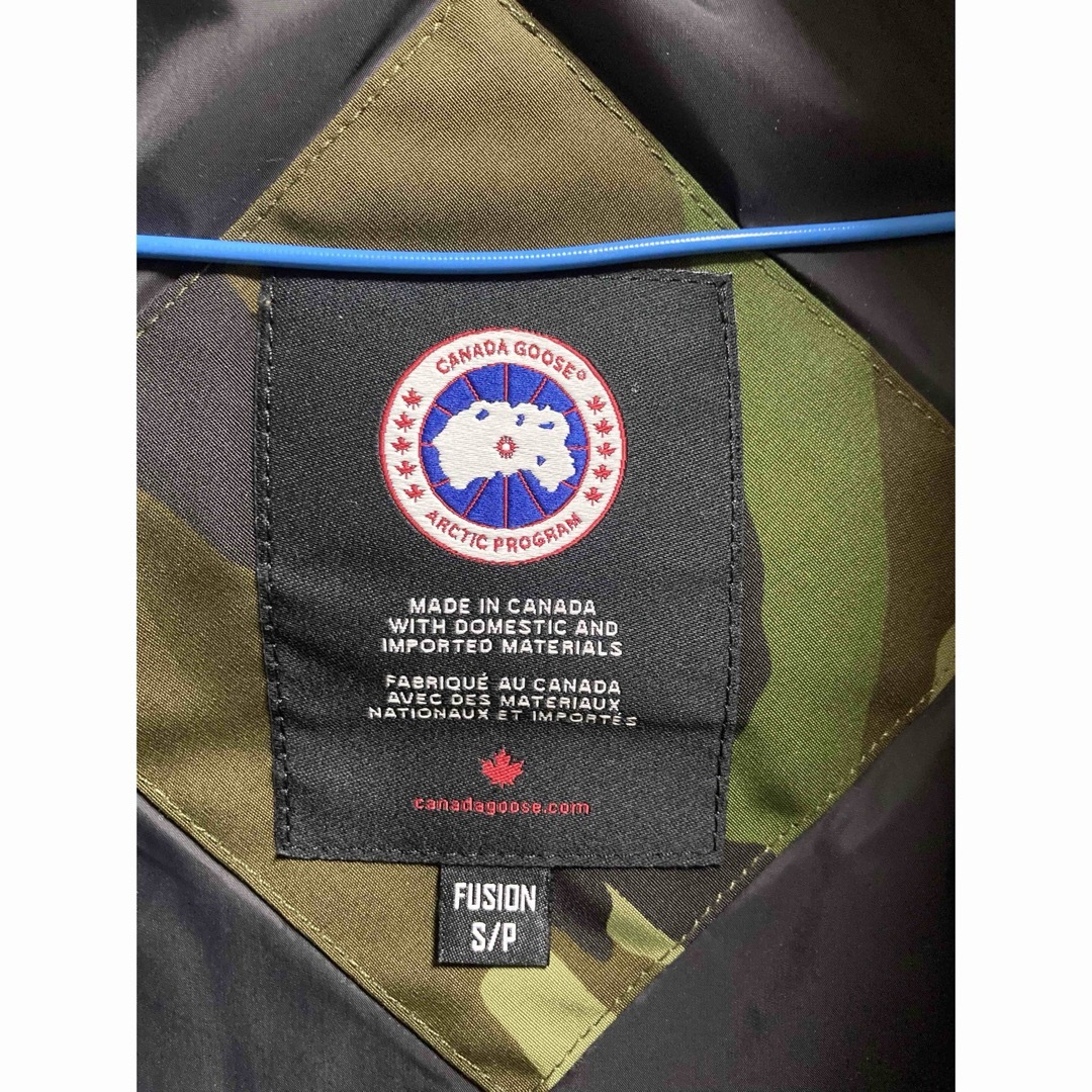 CANADA GOOSE(カナダグース)のCANADA GOOSE カナダグース  フュージョンフィット メンズのジャケット/アウター(ダウンジャケット)の商品写真