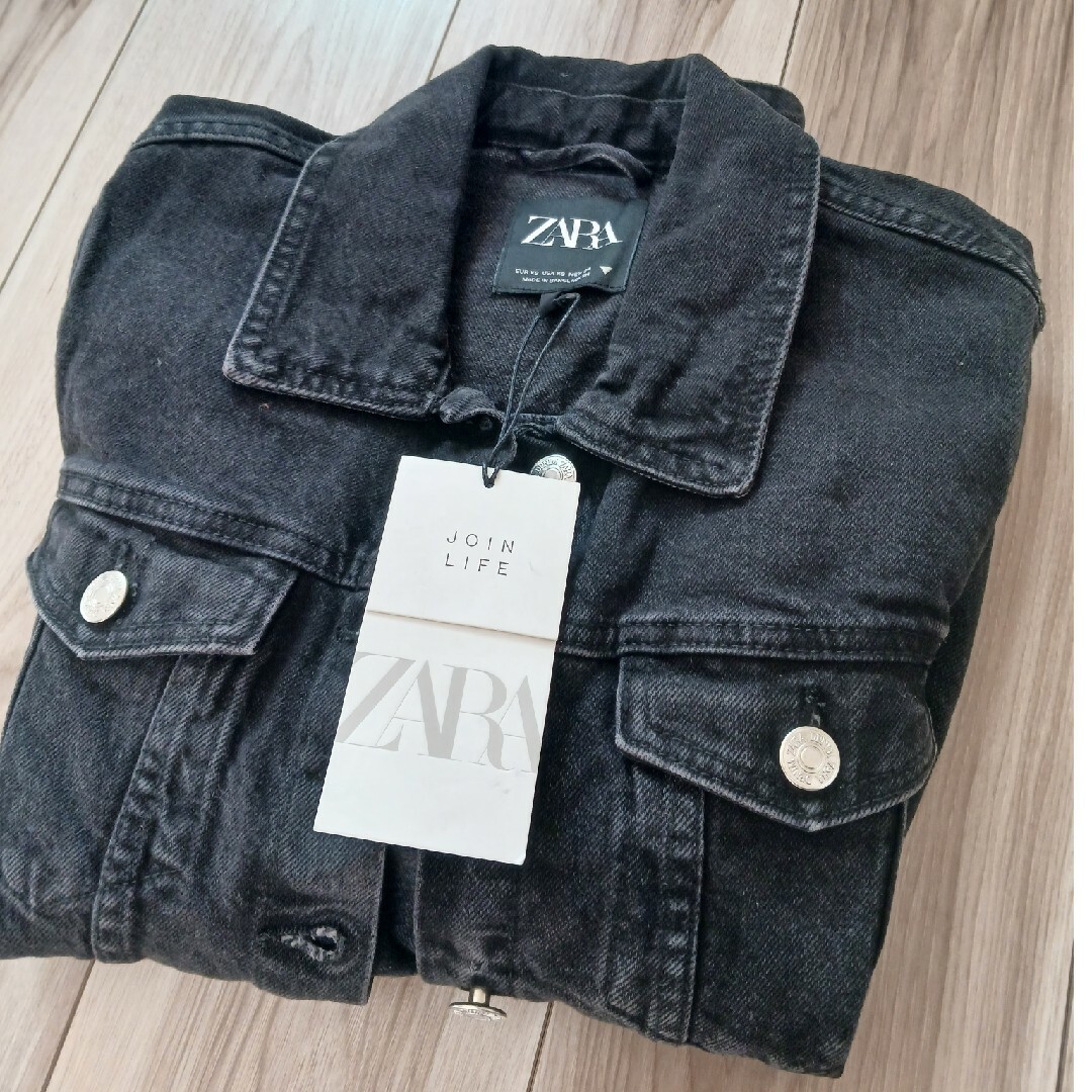 ZARA(ザラ)のZARAデニムジャケットブラックデニムXS レディースのジャケット/アウター(Gジャン/デニムジャケット)の商品写真