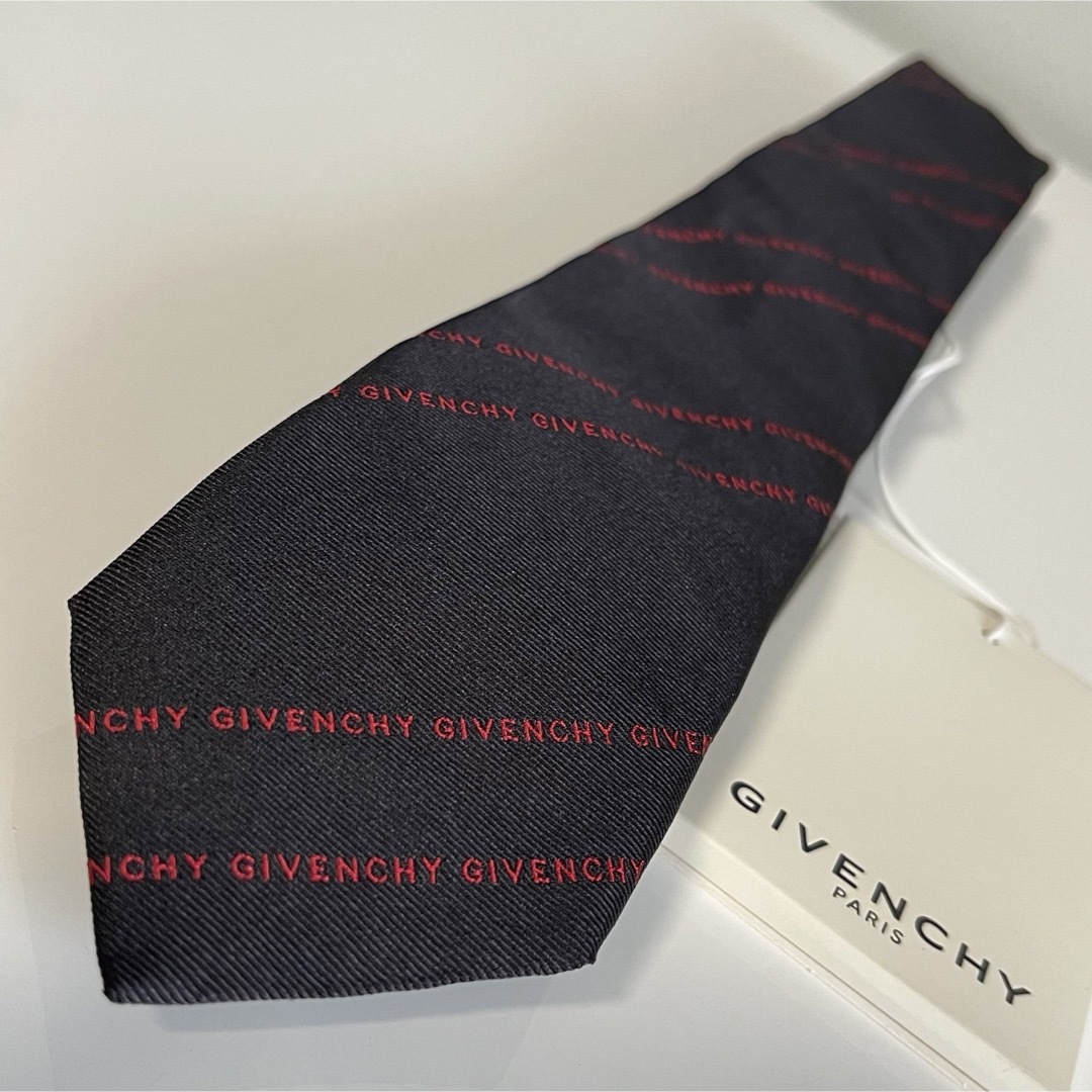 GIVENCHY(ジバンシィ)の新品ジバンシー　ネクタイ  メンズのファッション小物(ネクタイ)の商品写真