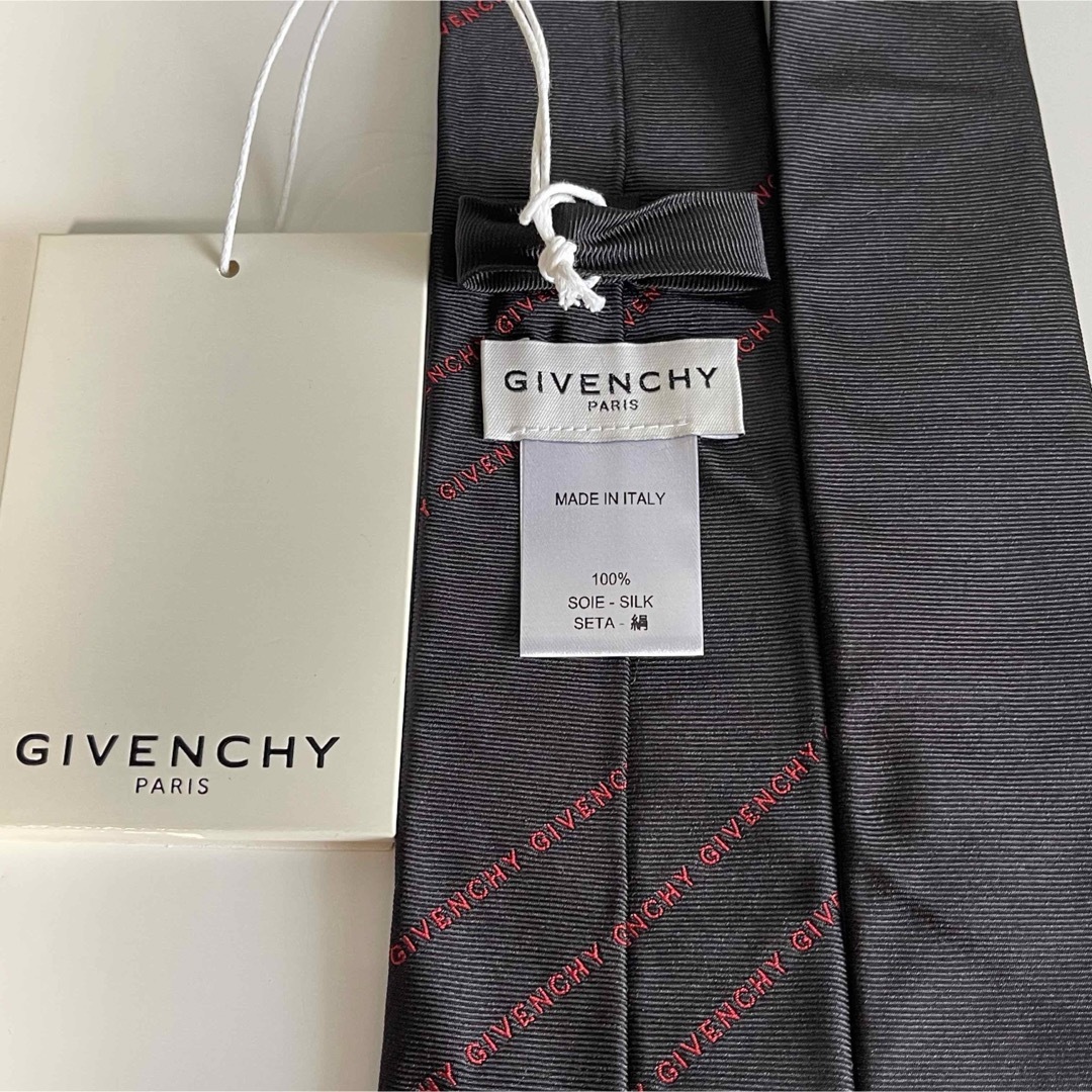 GIVENCHY(ジバンシィ)の新品ジバンシー　ネクタイ  メンズのファッション小物(ネクタイ)の商品写真