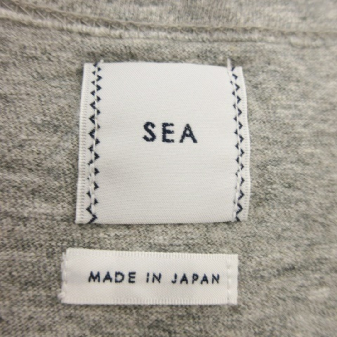 SEA(シー)のシー ワンピース Tシャツ ミニ 半袖 ワンポイント 逆さま ONE グレー レディースのワンピース(ミニワンピース)の商品写真