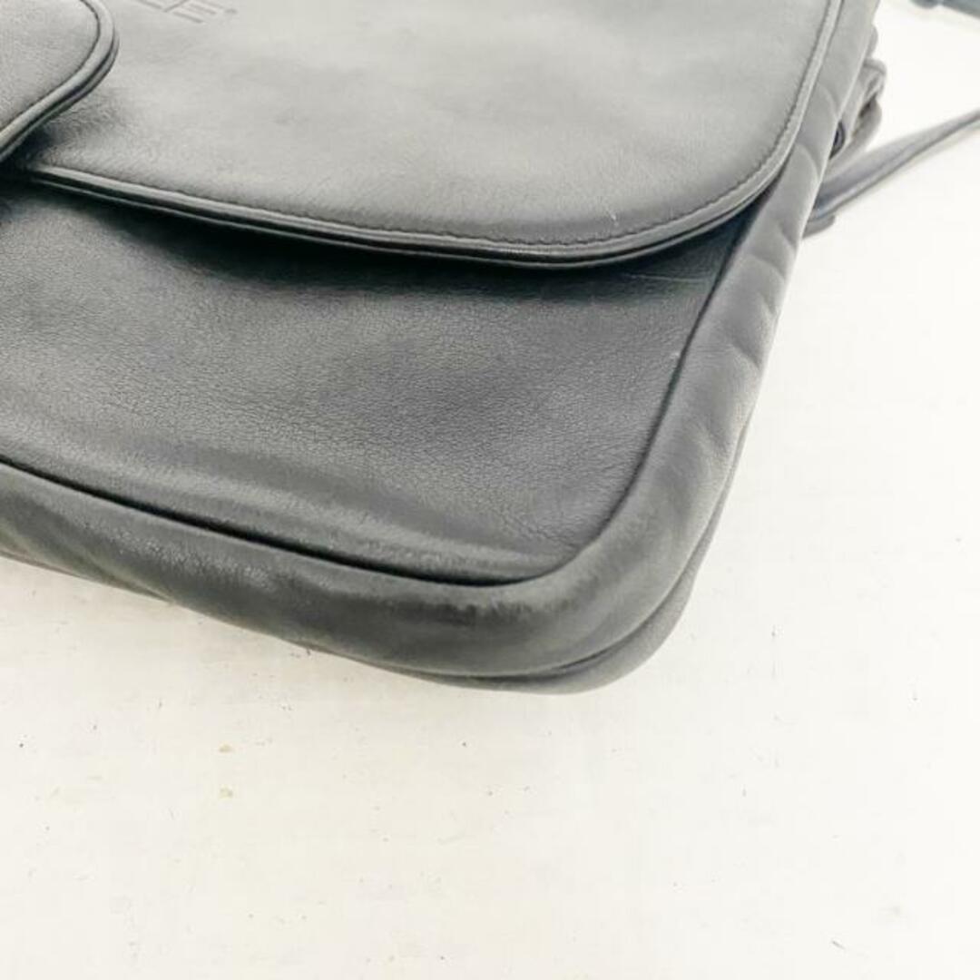 BREE(ブリー)のBREE(ブリー) ショルダーバッグ - 黒 ストラップ着脱可 レザー レディースのバッグ(ショルダーバッグ)の商品写真