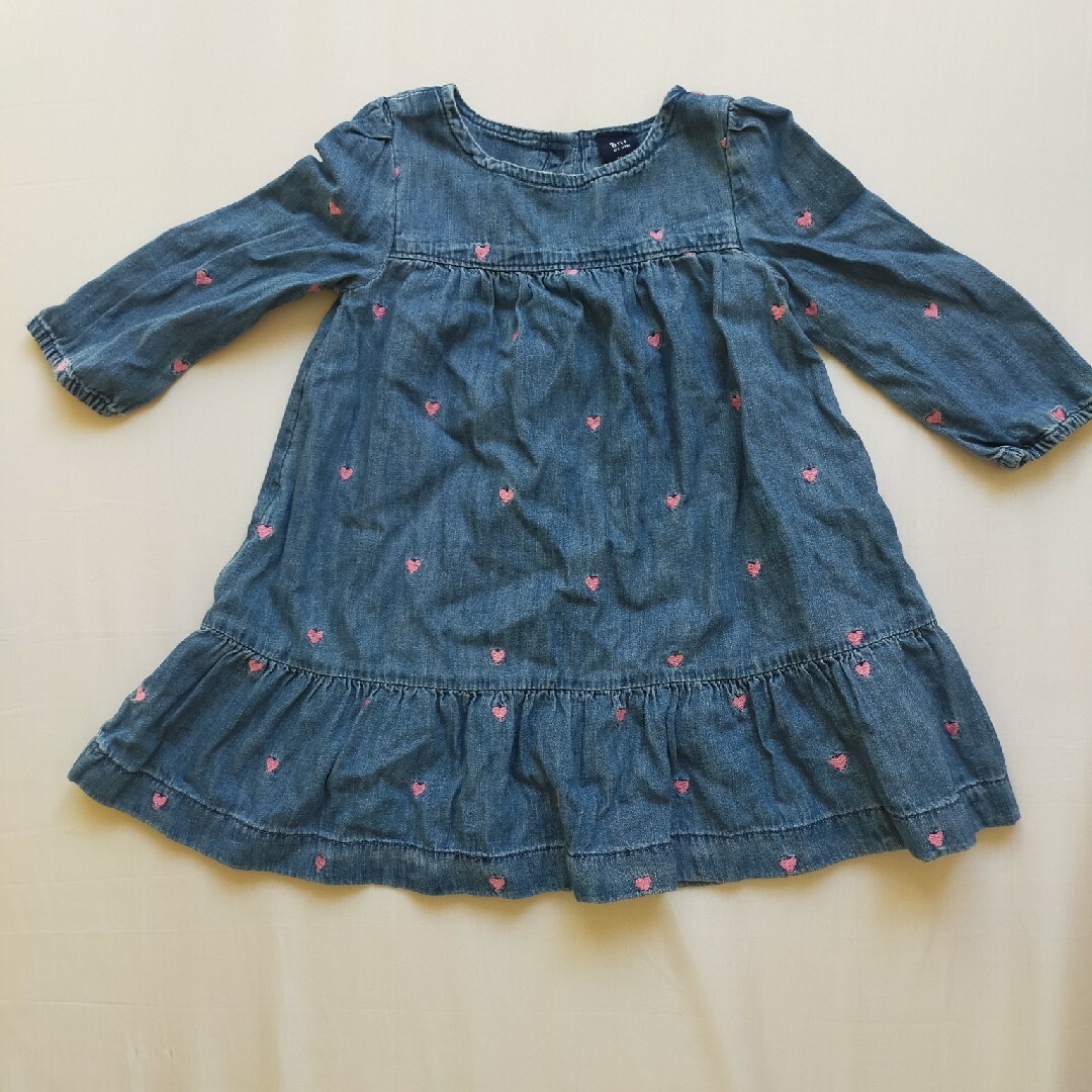 GAP(ギャップ)のGAP デニムワンピース キッズ/ベビー/マタニティのキッズ服女の子用(90cm~)(ワンピース)の商品写真