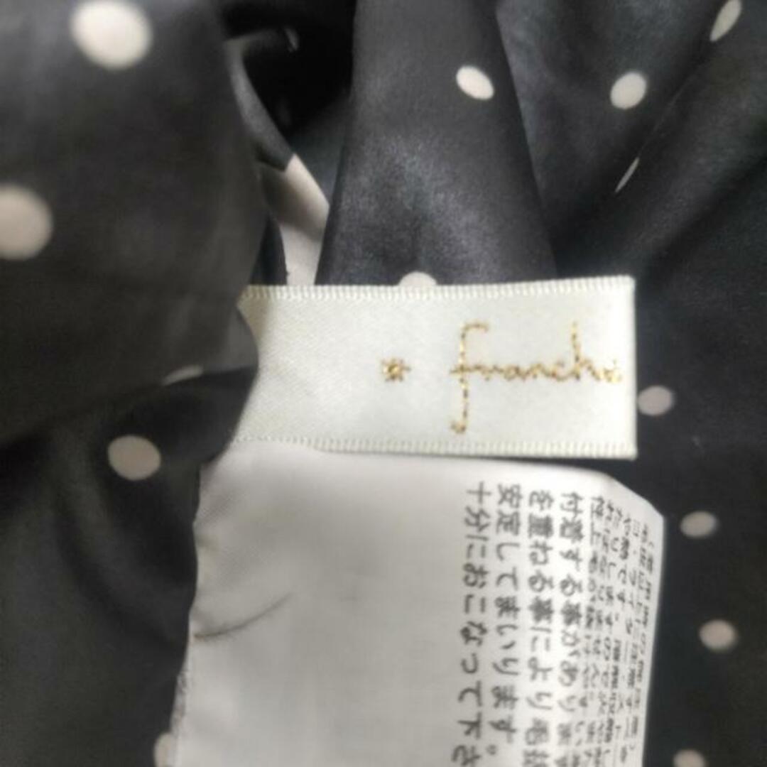 franche lippee(フランシュリッペ)のfranchelippee(フランシュリッペ) ダウンコート サイズM レディース美品  - 黒×アイボリー 長袖/ドット柄/リバーシブル/冬 レディースのジャケット/アウター(ダウンコート)の商品写真