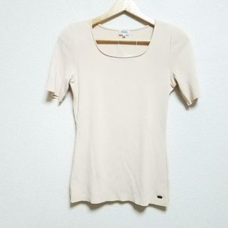 フォクシー(FOXEY)のFOXEY(フォクシー) 半袖Tシャツ サイズ40 M レディース - ベージュ(Tシャツ(半袖/袖なし))