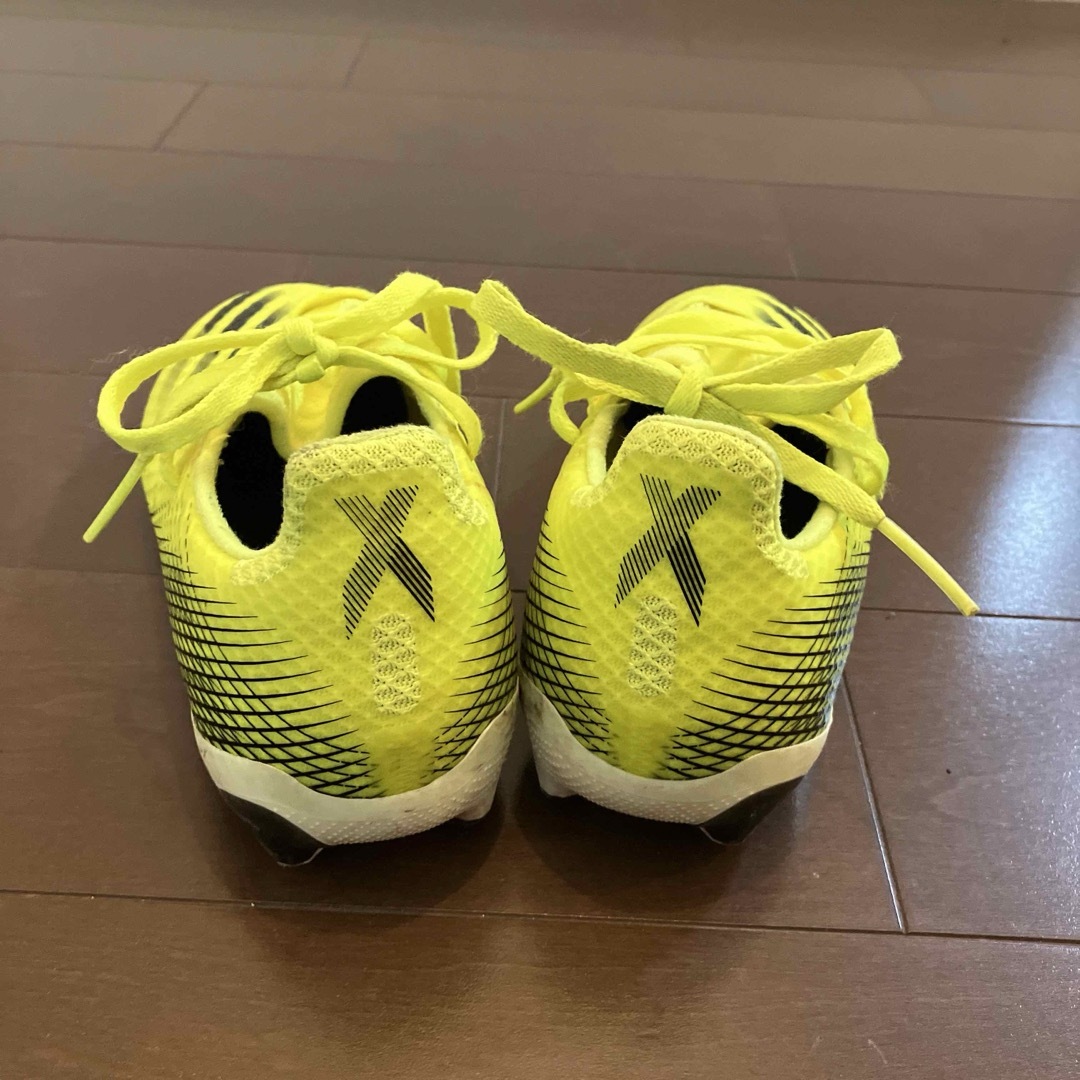 adidas(アディダス)のお値下げ⭐︎サッカースパイクadidasアディダス　20cm  蛍光色　イエロー キッズ/ベビー/マタニティのキッズ靴/シューズ(15cm~)(スニーカー)の商品写真