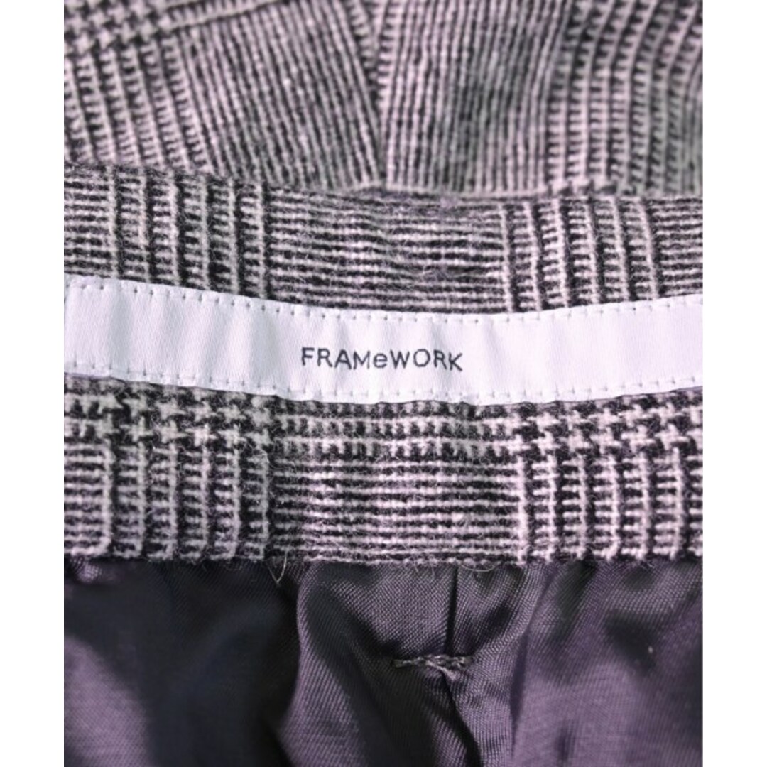 FRAMeWORK(フレームワーク)のFRAMeWORK パンツ（その他） 40(M位) グレーx白(チェック) 【古着】【中古】 レディースのパンツ(その他)の商品写真