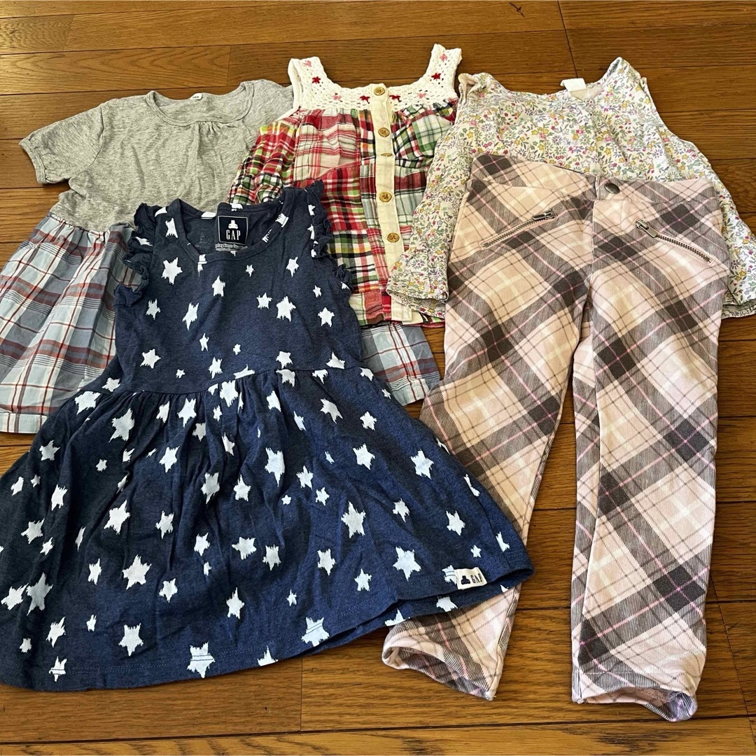 babyGAP(ベビーギャップ)のbaiya 女の子　100 ワンピース　まとめ売り　ズボン　ノースリーブ　半袖 キッズ/ベビー/マタニティのキッズ服女の子用(90cm~)(ワンピース)の商品写真