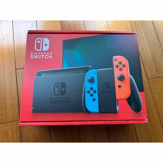 Nintendo Switch Joy-Con(L)ネオンブルー/(R)ネオン…(家庭用ゲーム機本体)