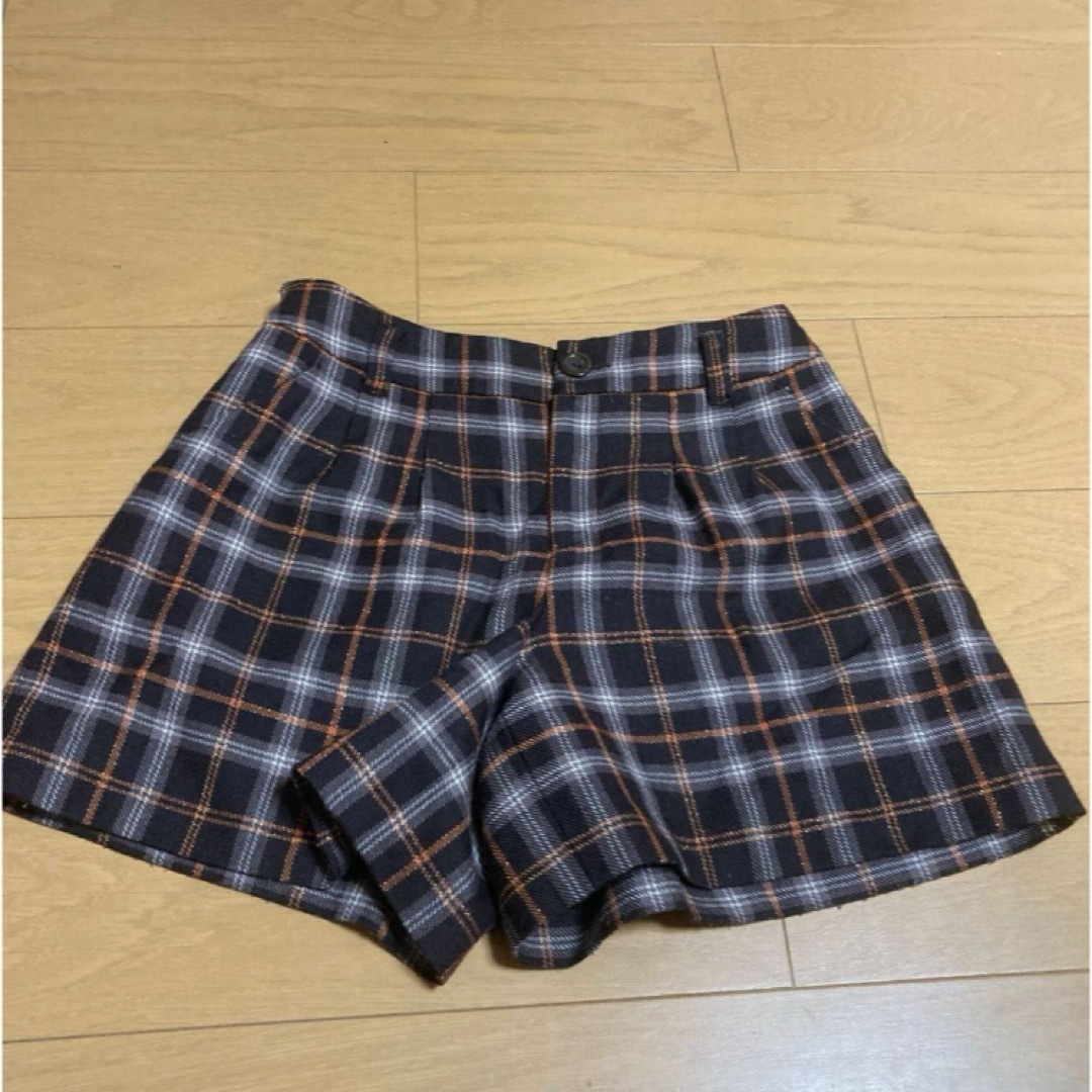 anySiS(エニィスィス)のオンワード樫山　anysisボトムス キュロットパンツ　チェック柄　 レディースのパンツ(その他)の商品写真