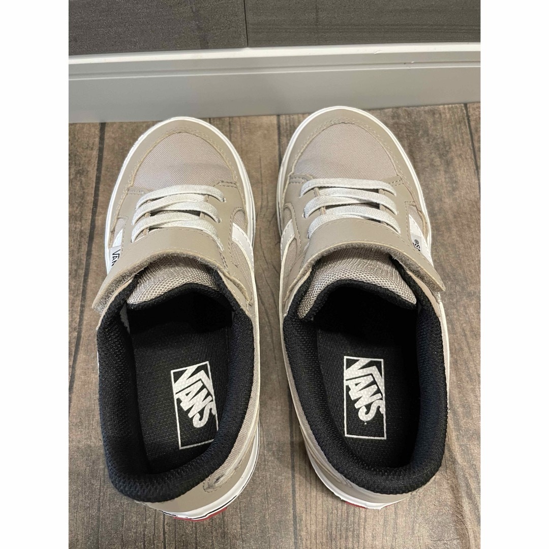 VANS(ヴァンズ)のVANS   ベージュ色　20センチ キッズ/ベビー/マタニティのキッズ靴/シューズ(15cm~)(スニーカー)の商品写真