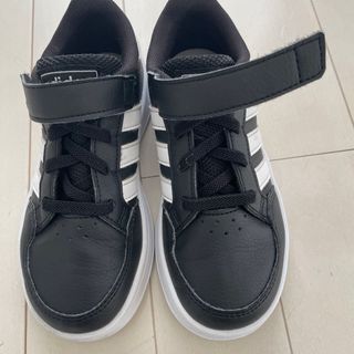 アディダス(adidas)のadidas スニーカー(スニーカー)