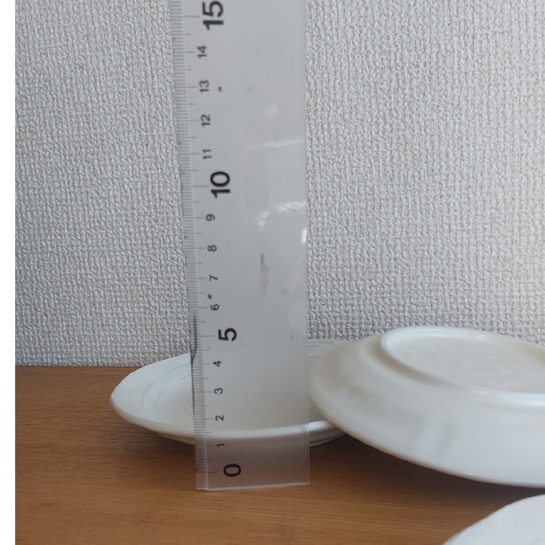 小皿4枚  新品未使用品 インテリア/住まい/日用品のキッチン/食器(食器)の商品写真