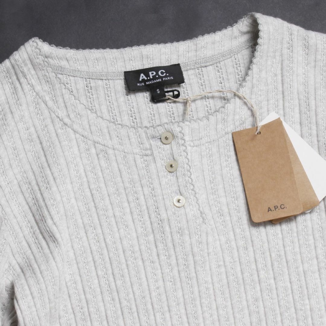 A.P.C(アーペーセー)の新品 A.P.C. henry neck TEE グレー ヘンリーネックTシャツ レディースのトップス(カットソー(長袖/七分))の商品写真