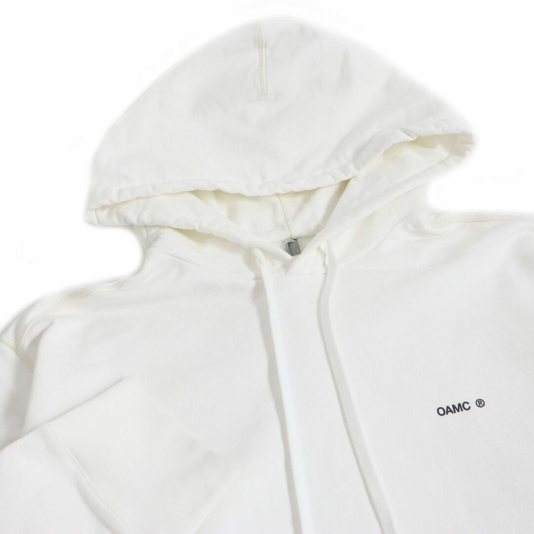 OAMC(オーエーエムシー)の極美品□OAMC/オーエーエムシー OAMS704586 バックロゴパッチ Outline Hoodie プルオーバー スウェットパーカー/フーディー 白 M 正規品 メンズのトップス(パーカー)の商品写真