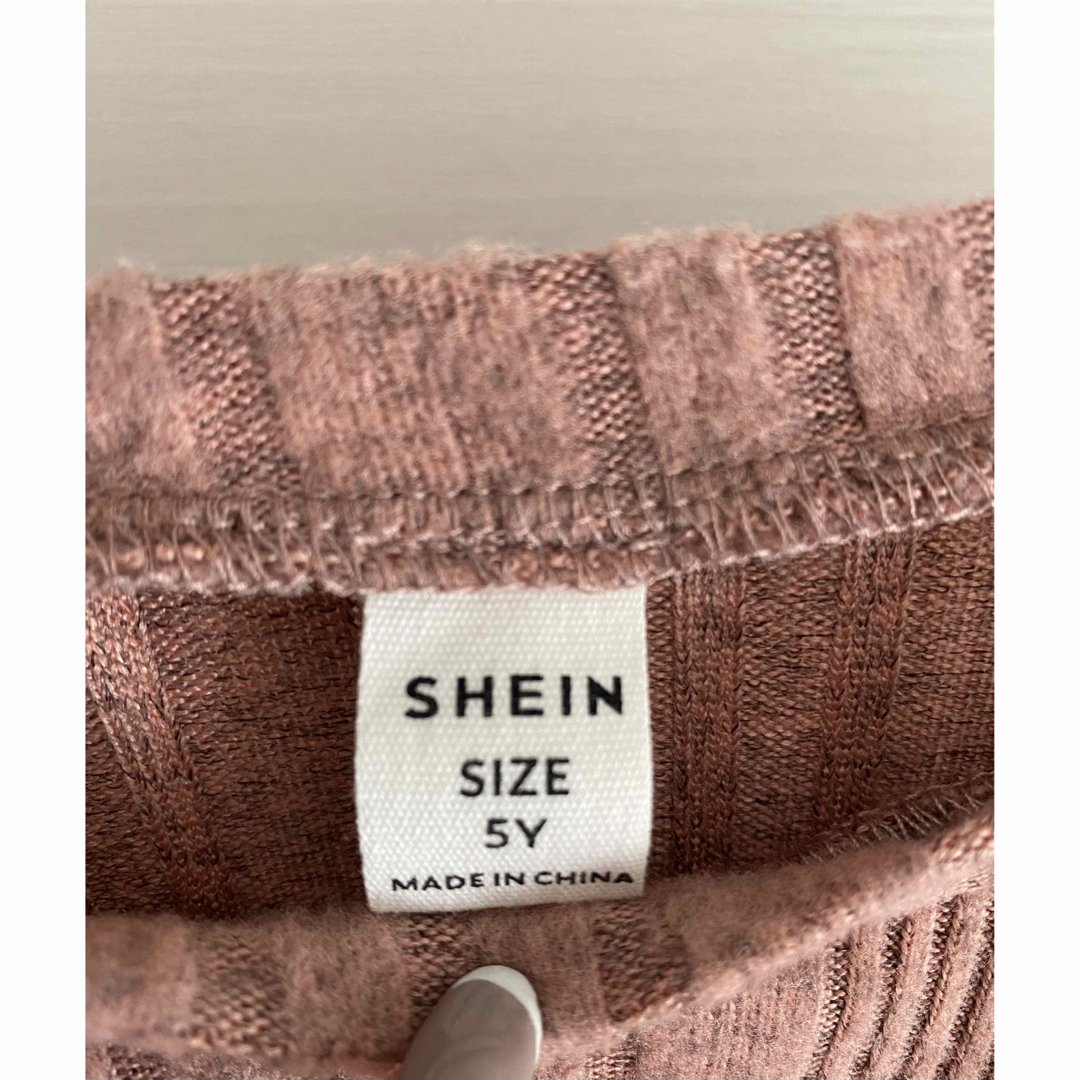 SHEIN(シーイン)のトップス　真珠ビーズ　フレアスリーブ  ピンク　5Y キッズ/ベビー/マタニティのキッズ服女の子用(90cm~)(Tシャツ/カットソー)の商品写真