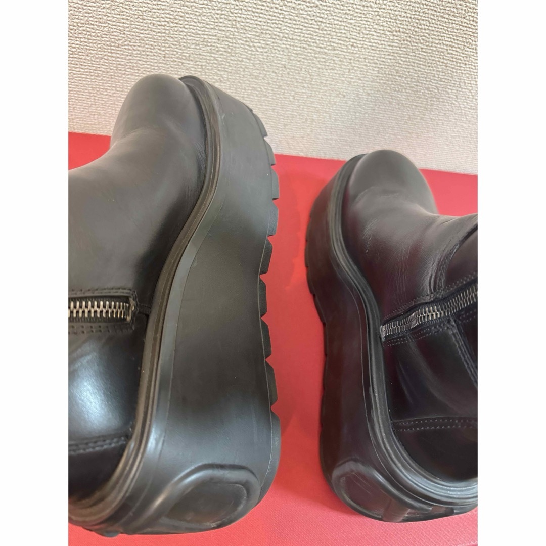 VALENTINO(ヴァレンティノ)のvalentino Vロゴ　厚底ロングブーツ　37.5 レディースの靴/シューズ(ブーツ)の商品写真